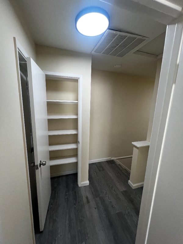 Building Photo - 4327 Fairlands Dr