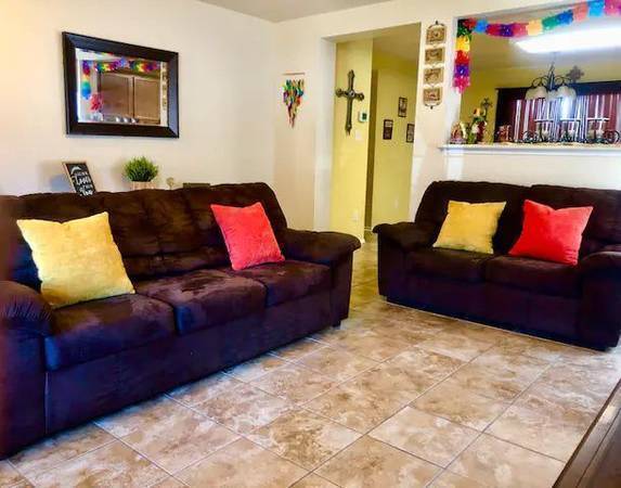 SHARED LIVING ROOM SPACE - 7707 Copper Cave
