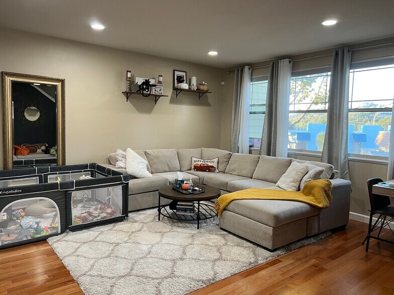 Building Photo - 655 MacArthur Blvd