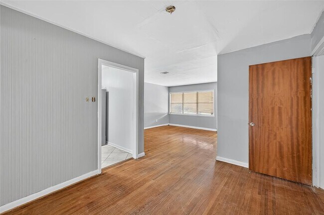 Building Photo - 1509 Ronson Rd