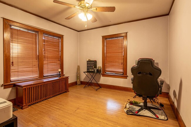 first floor bedroom - 333 Billings St