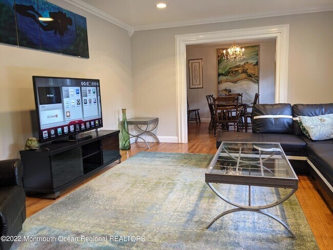 Building Photo - 1304 Franklin Ave