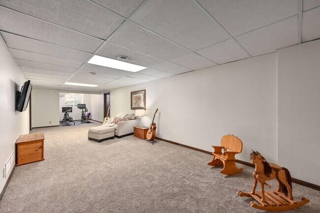 Building Photo - 3545 N Brookfield Rd