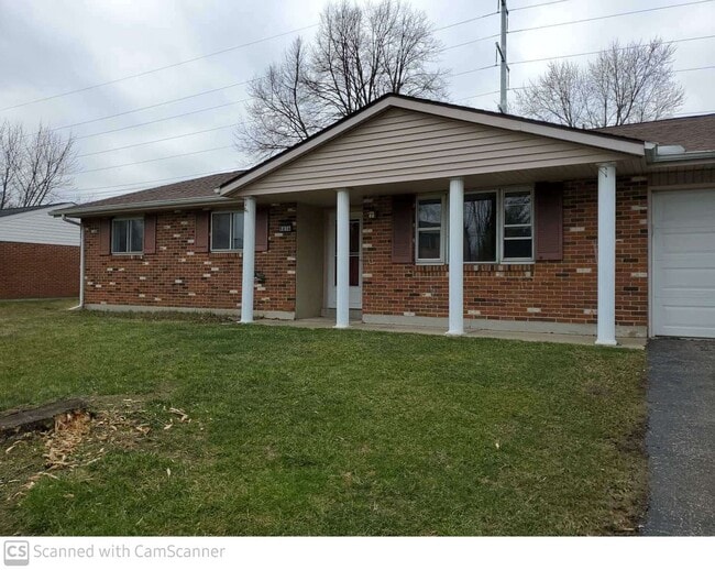 Building Photo - Beautiful, spacious 3 bed 2 bath home in E...