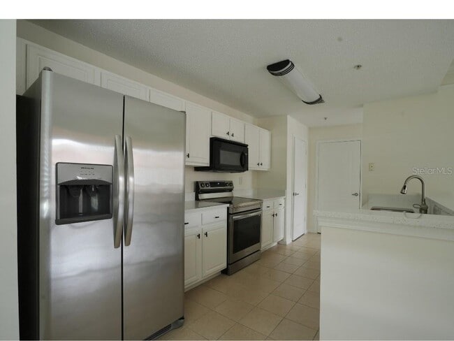 Building Photo - 12208 Wild Iris Way