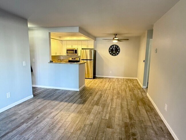 Building Photo - Updated 1 bedroom-1 bath, First Floor Condo in Desirable Rancho Mission Villas
