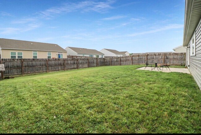 Building Photo - BRITTANY CHASE...3 Bedroom 2 Bath