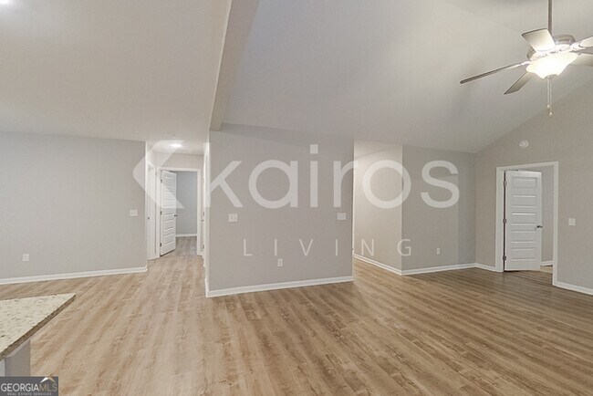 Building Photo - 136 Western Red Cedar Dr