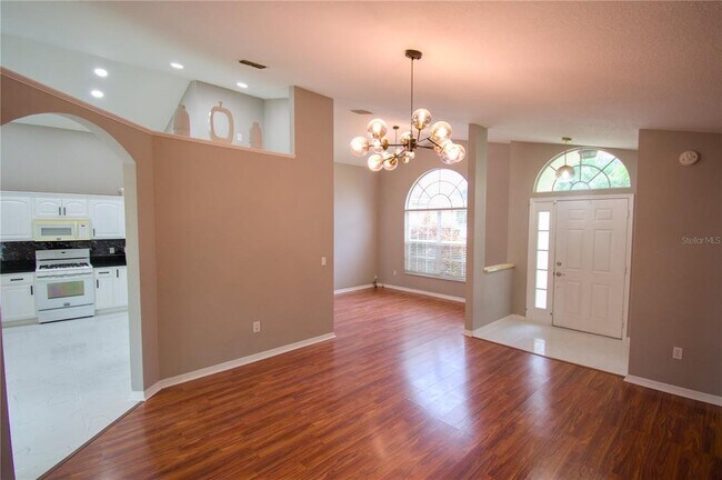 Building Photo - 447 Via Del Sol Dr