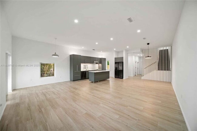 Building Photo - Northwest 9th Court, Miami, FL 33127 - 5 B...