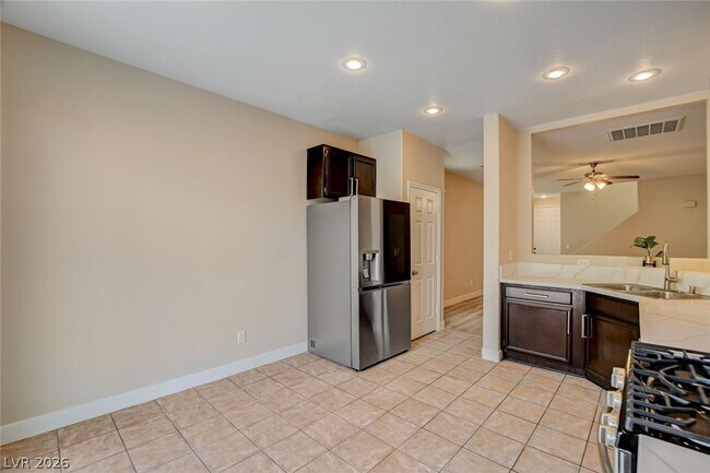 Building Photo - 3962 Coyote Ridge Ct