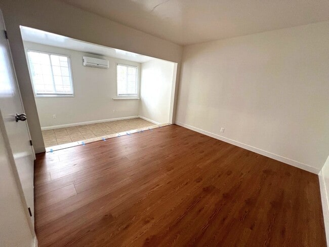 Building Photo - Freshly Renovated Gem with Incredible Floor Plan