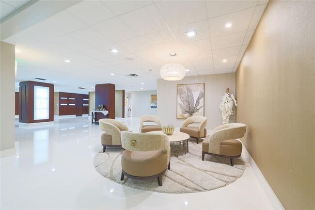 Building Photo - 3500 Galt Ocean Dr