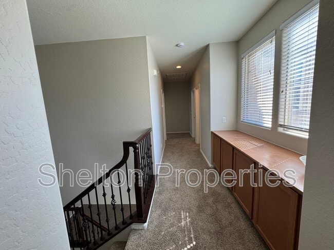 Building Photo - 21060 W Elm Way Ct