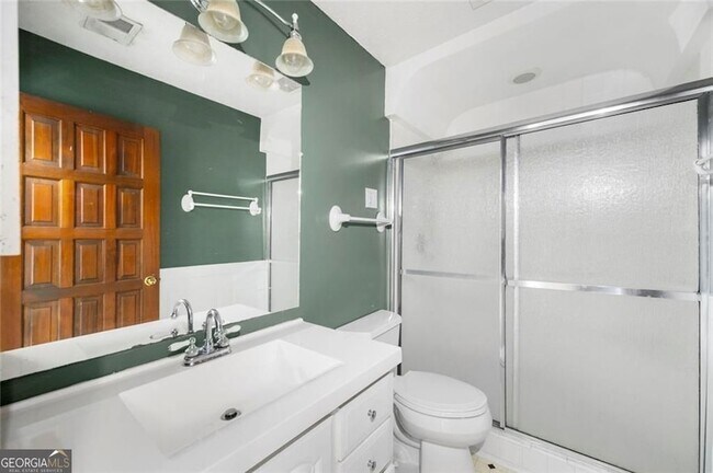 Building Photo - 3200 Rim Cove Dr