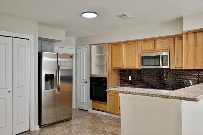 Building Photo - 4703 Cashel Glen Dr