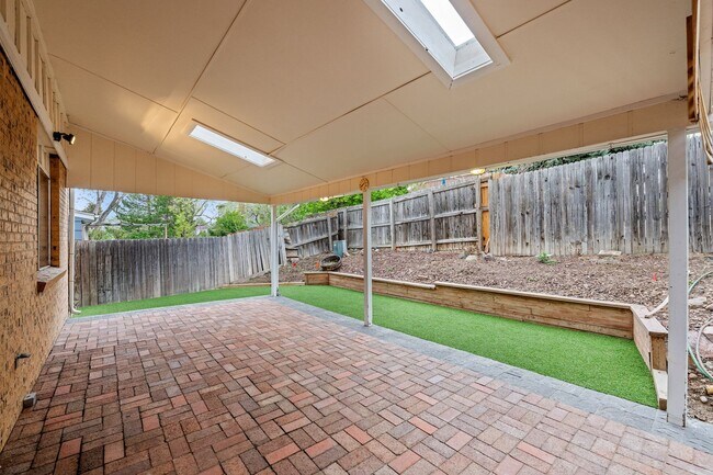 Building Photo - 8022 E Bucknell Pl