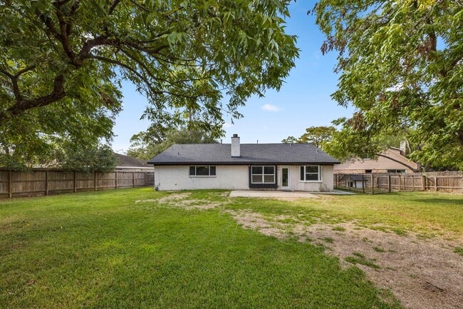 Building Photo - 12307 Nova Ct