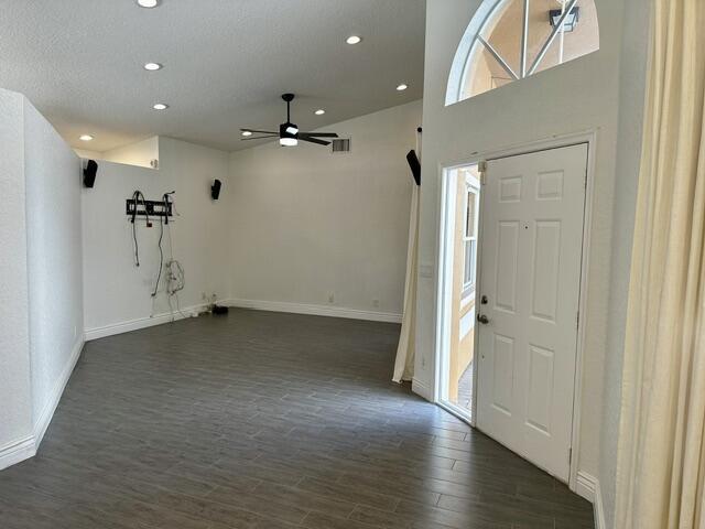 Building Photo - 11086 Baybreeze Way