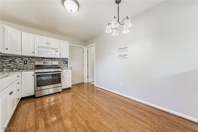 Building Photo - 751 Heath Ln