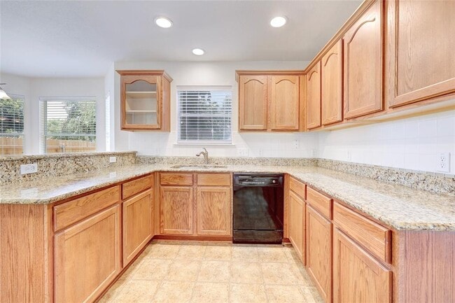 Building Photo - 324 Avalanche Ave