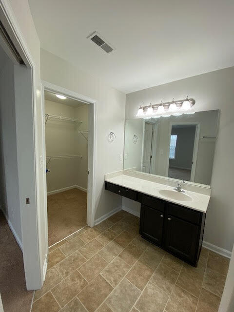 Building Photo - 152 Stephen Dr