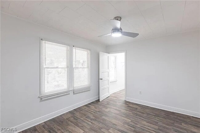 Building Photo - 2217 Dora St