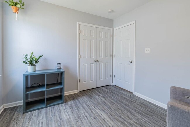 Building Photo - 4006 W T Whitehead Dr
