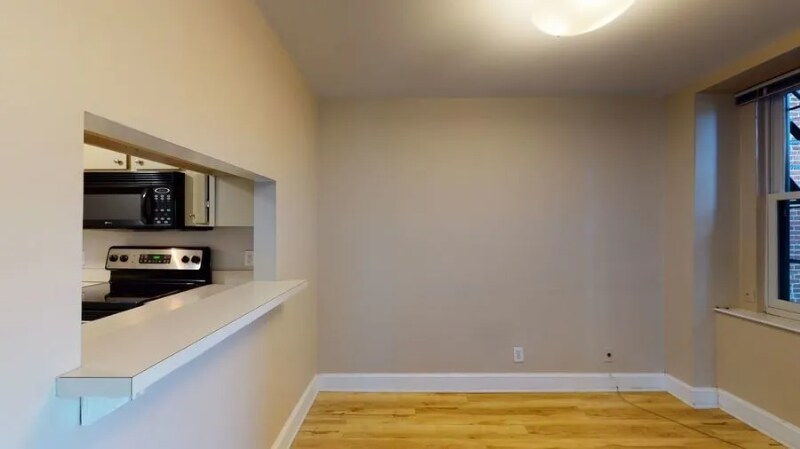 Building Photo - 1316 New Hampshire Ave NW
