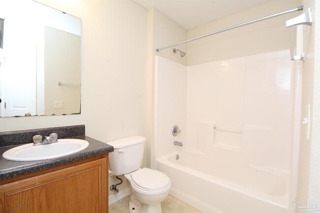 Building Photo - 2013 Marquesas Ln