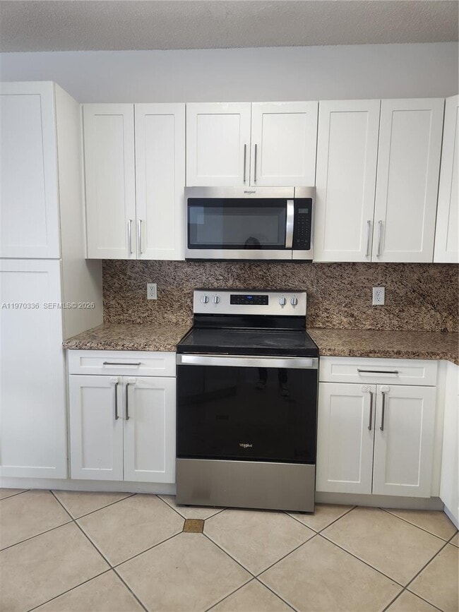 Building Photo - 5085 SW 155th Ave