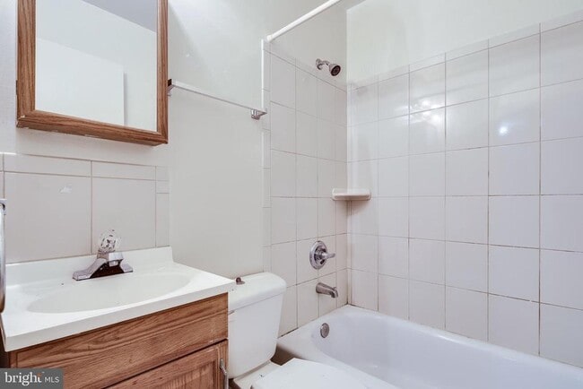 Building Photo - 3418 Coventry Ct Dr