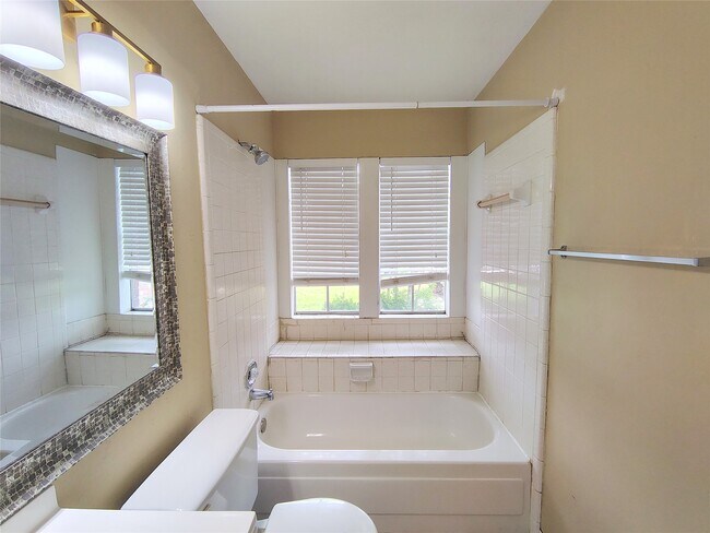 Building Photo - 4407 Waterfall Way