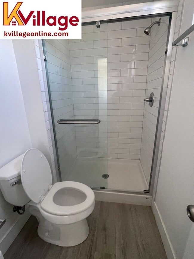 Building Photo - Convenient, Affordable Co-Living near USC