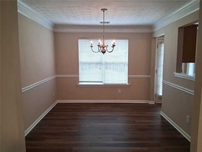 Building Photo - 130 Vinings Dr