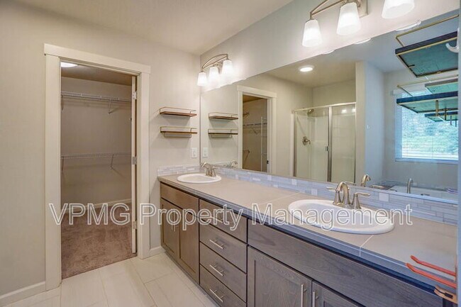 Building Photo - 6301 N 89th Ave