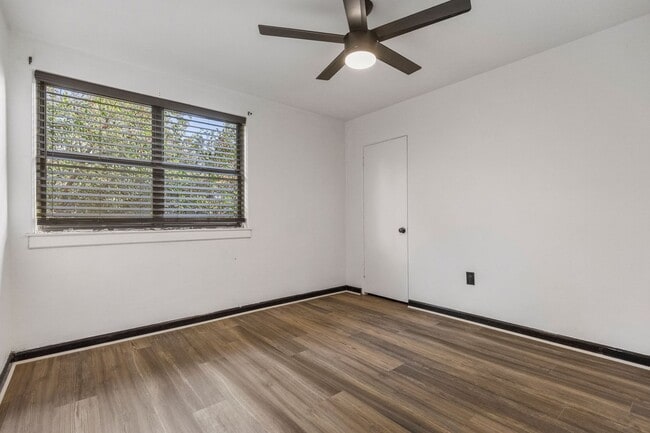 Building Photo - 64 Faris Cir