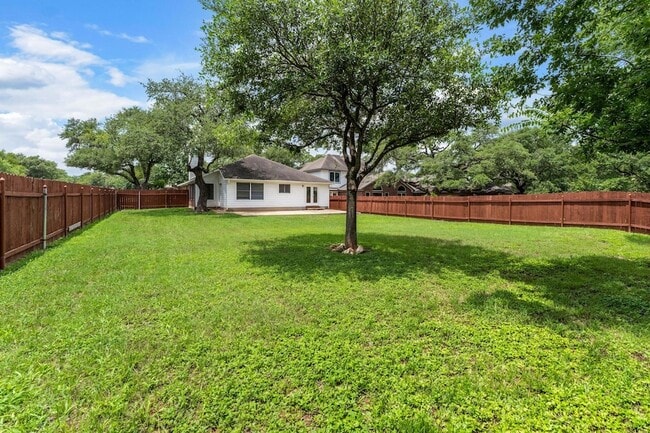 Building Photo - 5900 Taylorcrest Dr