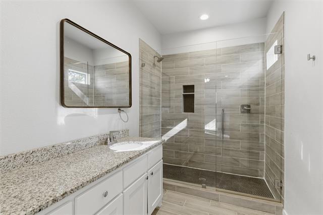 Building Photo - 4705 Washington St