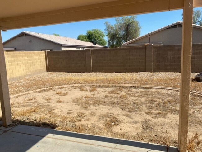 Building Photo - Flag Homes - 012