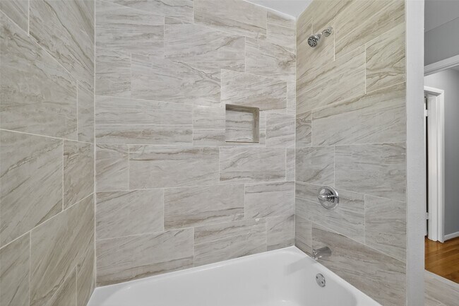 Building Photo - 4022 Osby Dr