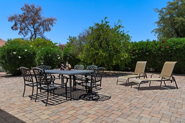 Building Photo - Enjoy this cozy 2 Bedroom, 1.75 Bathrooms, 1.5 Car Garage home in Premier Active Adult Resort Sty...
