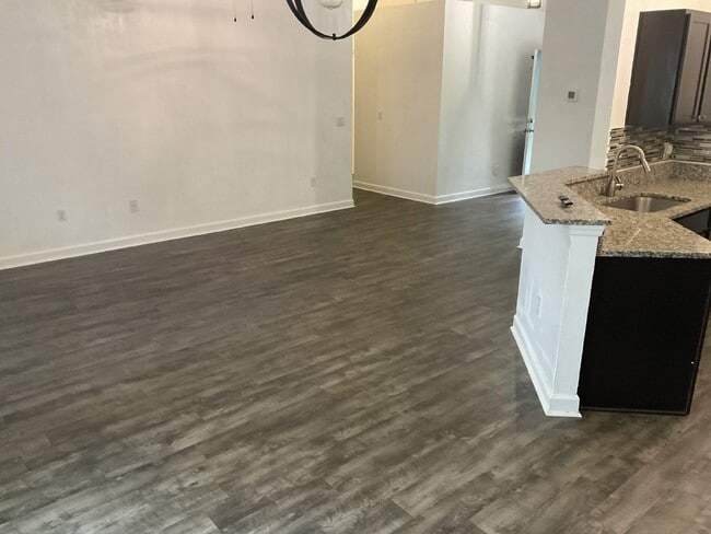 Building Photo - Coming Soon!!!!