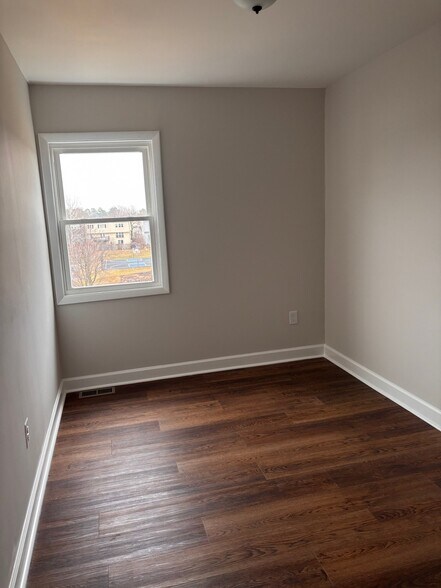 Building Photo - 1772 Judy Way