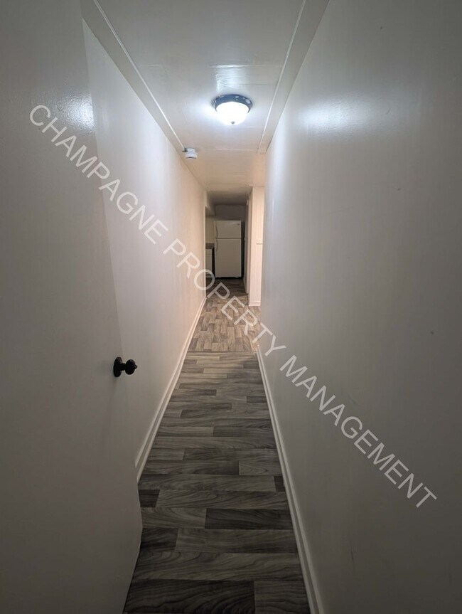 Building Photo - Unique single family home with second unit...