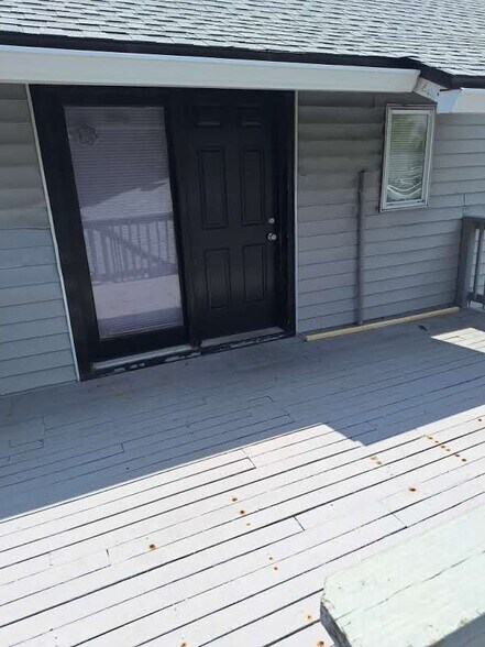 Deck and back entrance - 224 Cherry St