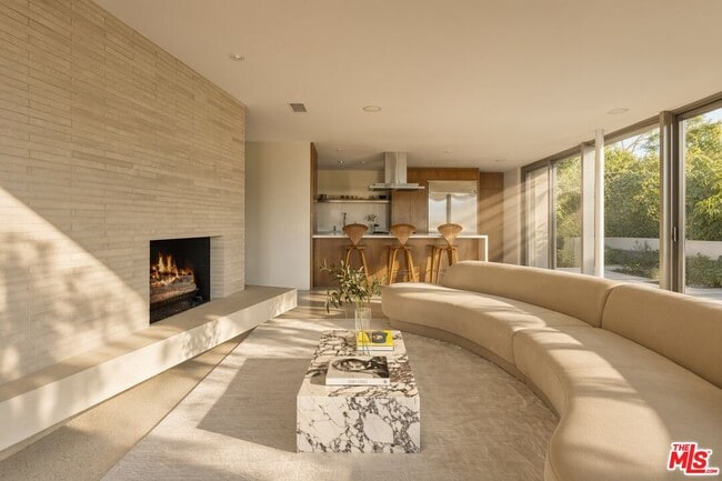 Building Photo - 3201 Oakley Dr