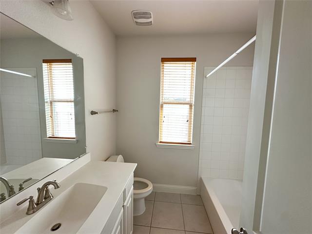 Building Photo - 8425 Chapote Rd