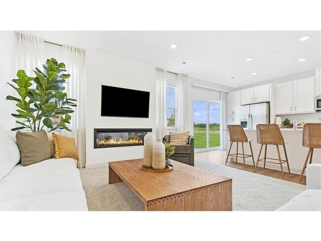 Building Photo - 2187 Tyrone Dr