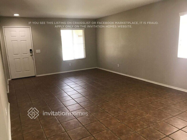 Building Photo - 25957 Avenida Espaldar